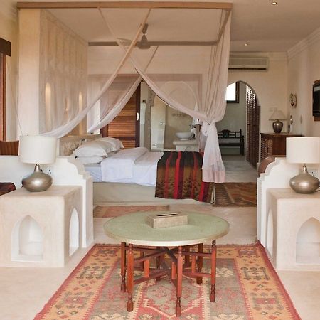 Swahili Villa Coco 2Br Apartment 700M To Beach Mombasa Exteriér fotografie