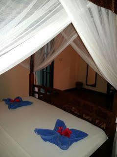 Swahili Villa Coco 2Br Apartment 700M To Beach Mombasa Exteriér fotografie